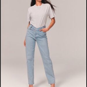 Abercrombie & Fitch The Dad High Rise